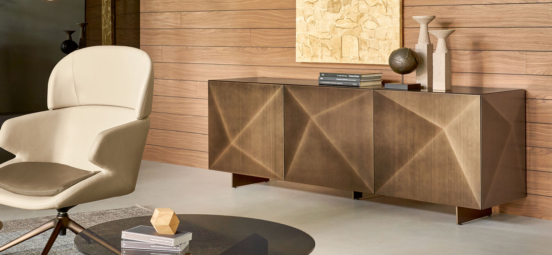 Madia di design con ante piegate a diamante - Cubric - Riflessi
