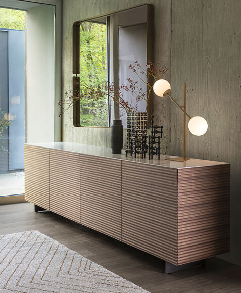 Madia moderna in legno con motivo ondulato - Dolcevita, Riflessi