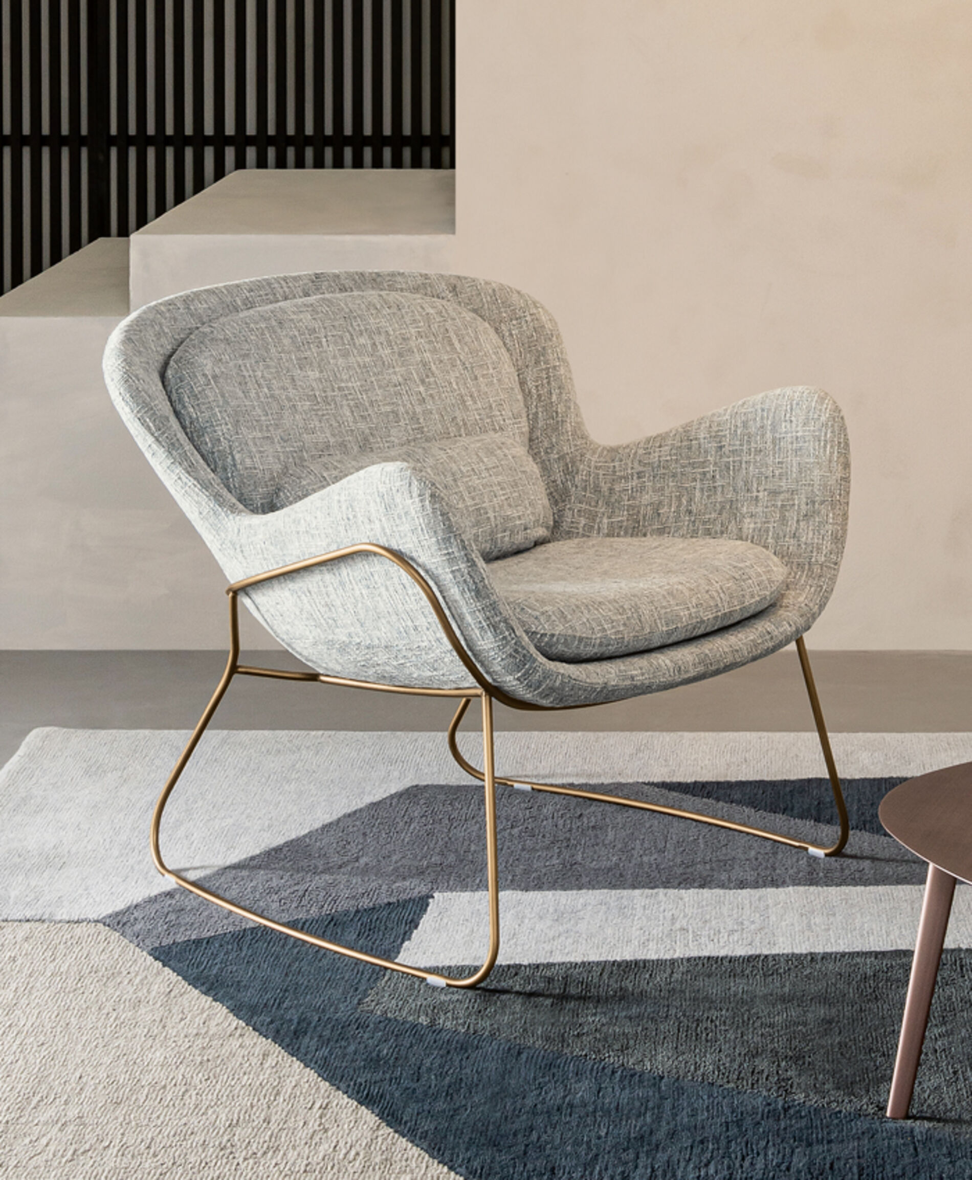 Poltrona di design con seduta e schienale ergonomici - Meghan, Riflessi